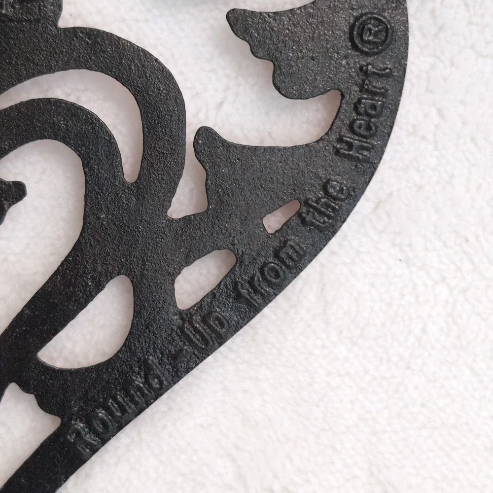 Pampered Chef Trivet Copper Heart Cast Iron Scroll 2006 Round Up from the Heart